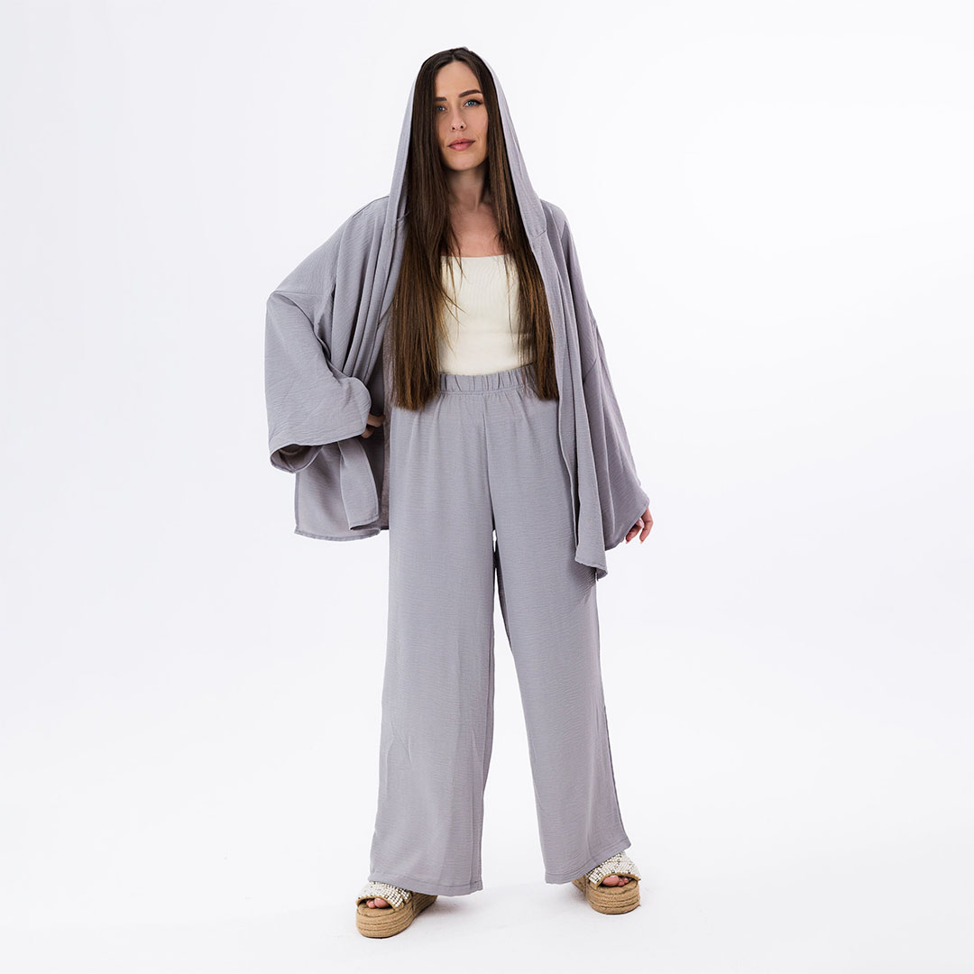 سوت حريمي بنطلون وقميص بكابيشو - 2 قطعة