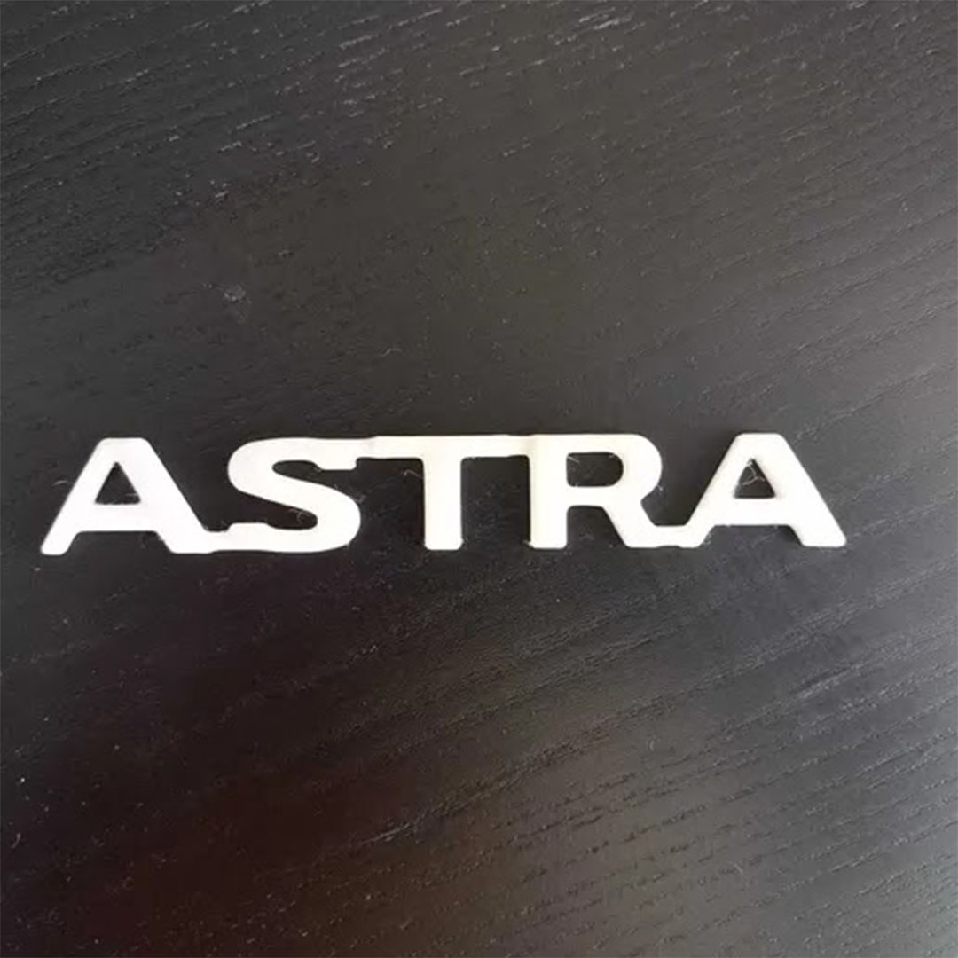 ملصق لوجو أسترا 3D – فضي