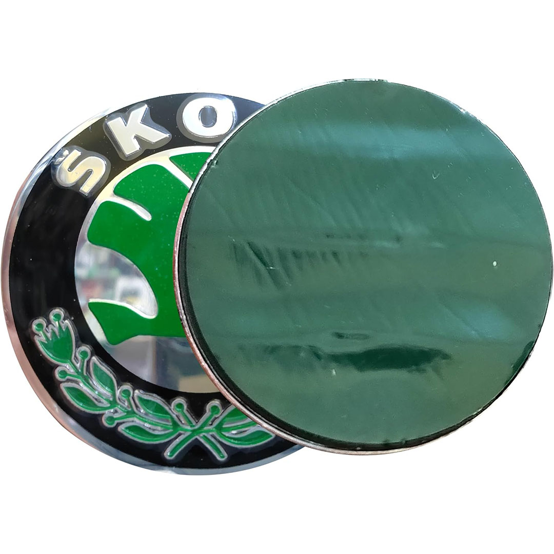 ملصق لوجو سكودا 3D – فضي