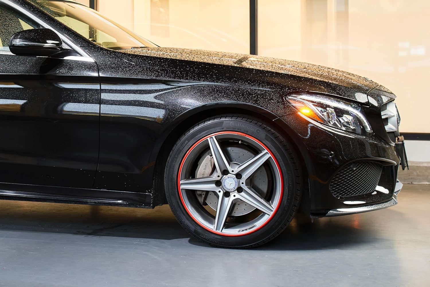 واقي جنوط عجلات لجميع أنواع السيارات - أحمر