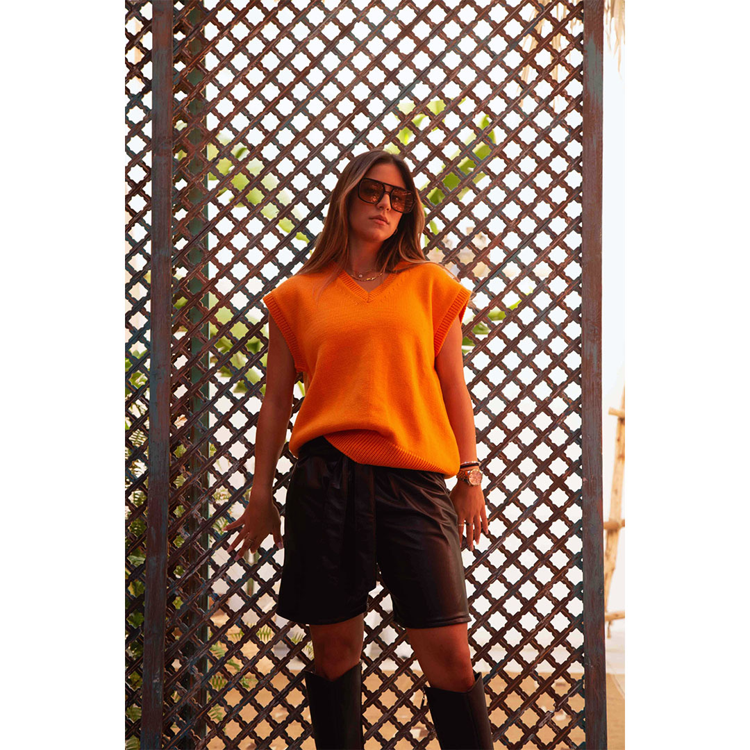 شورت جلد حريمي واسع - أسود-1-7-LS-03