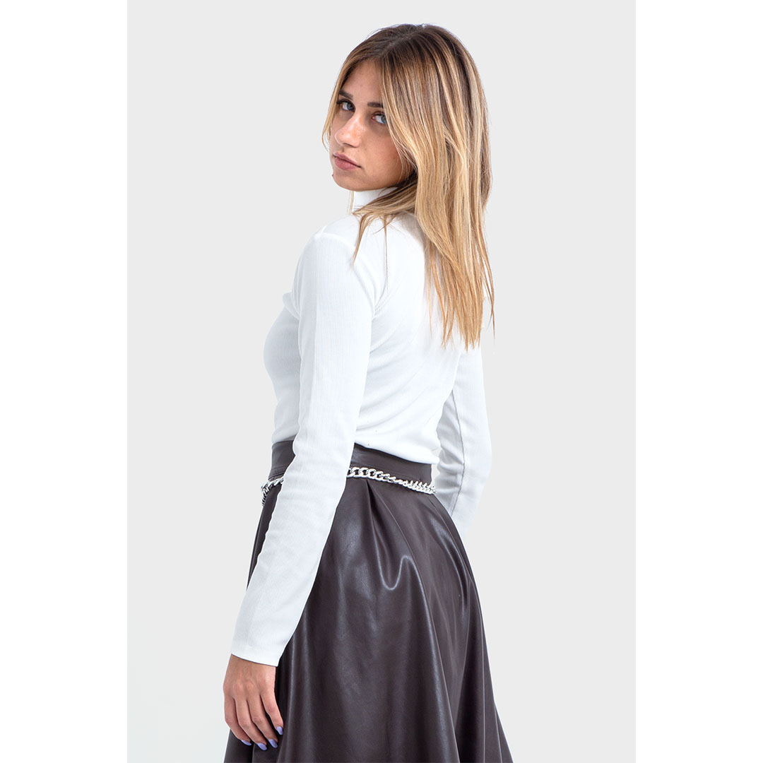 TNT بلوفر برقبة حريمي - أبيض