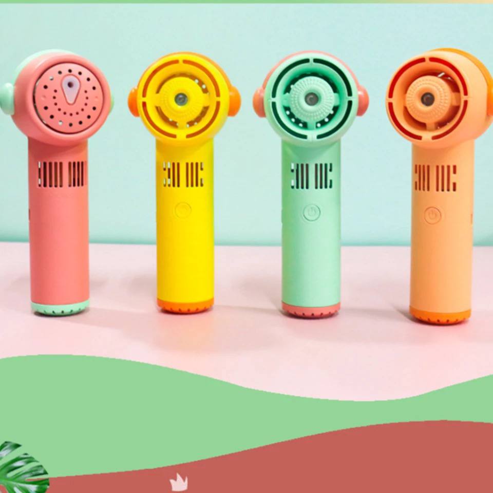 مروحة يد بـبخاخ مياه