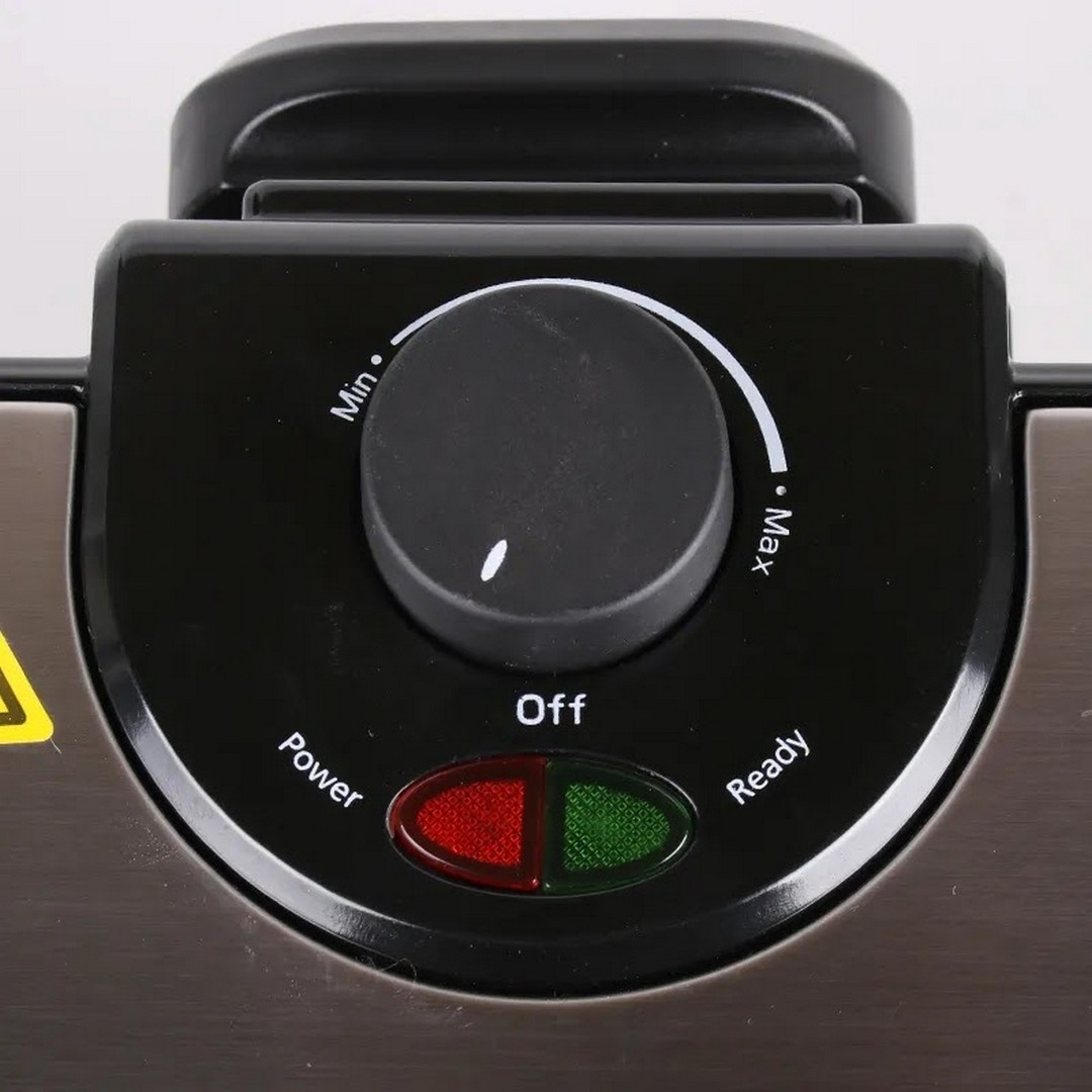 ماكينة صنع الوافل اينزو - 1000 وات - فضي/ أسود