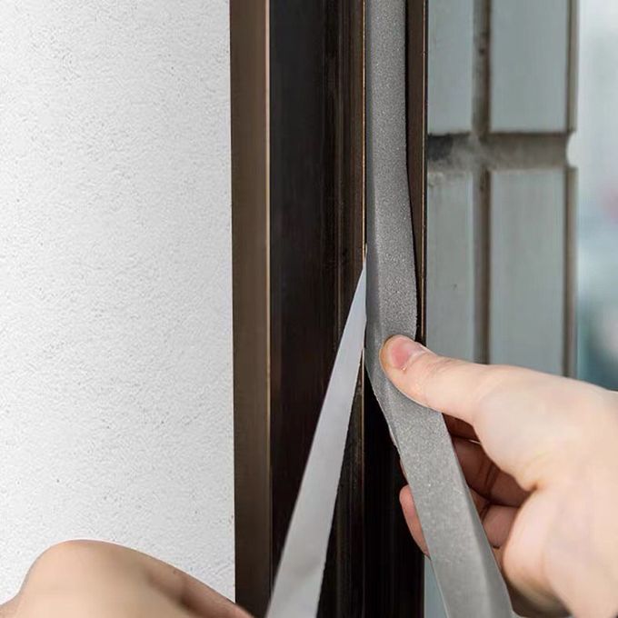 مانع اتربه و عازل للصوت