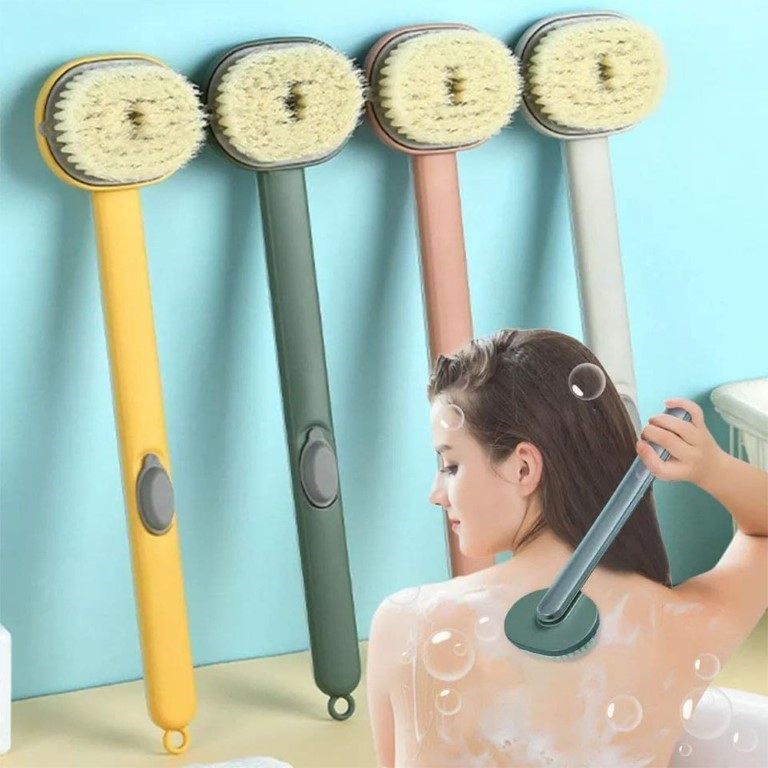 فرشاة استحمام بخزان صابون