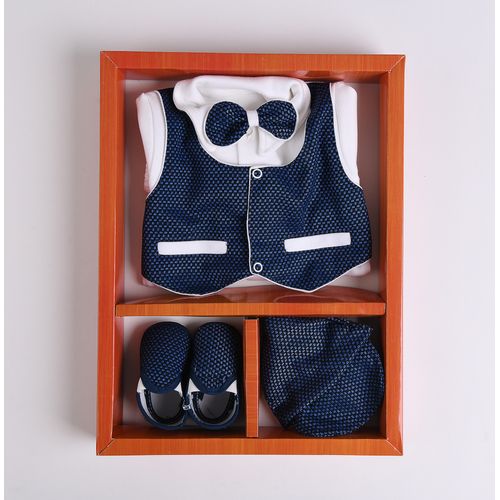 113 طقم بدلة سبوع للأولاد - حديث الولادة