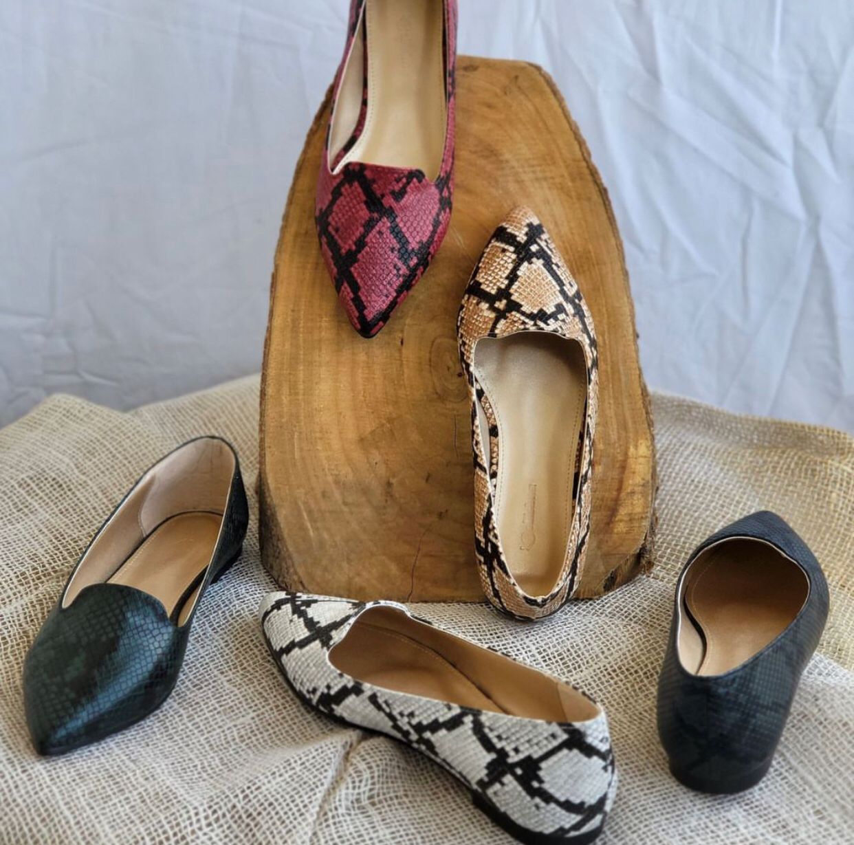 جزمة بالرينا لازار حريمي