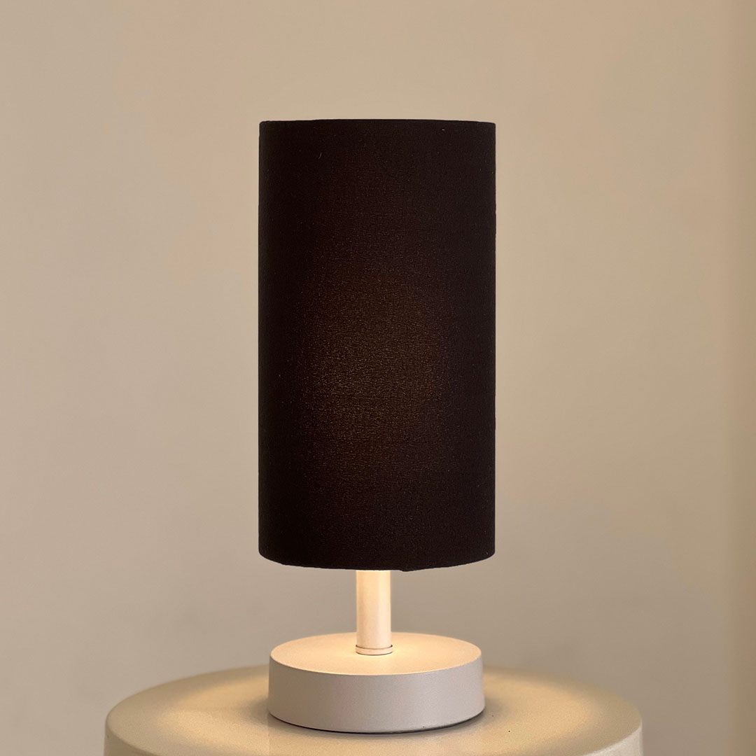 أباجورة مكتب مودرن - أبيض/أسود - YLN-20