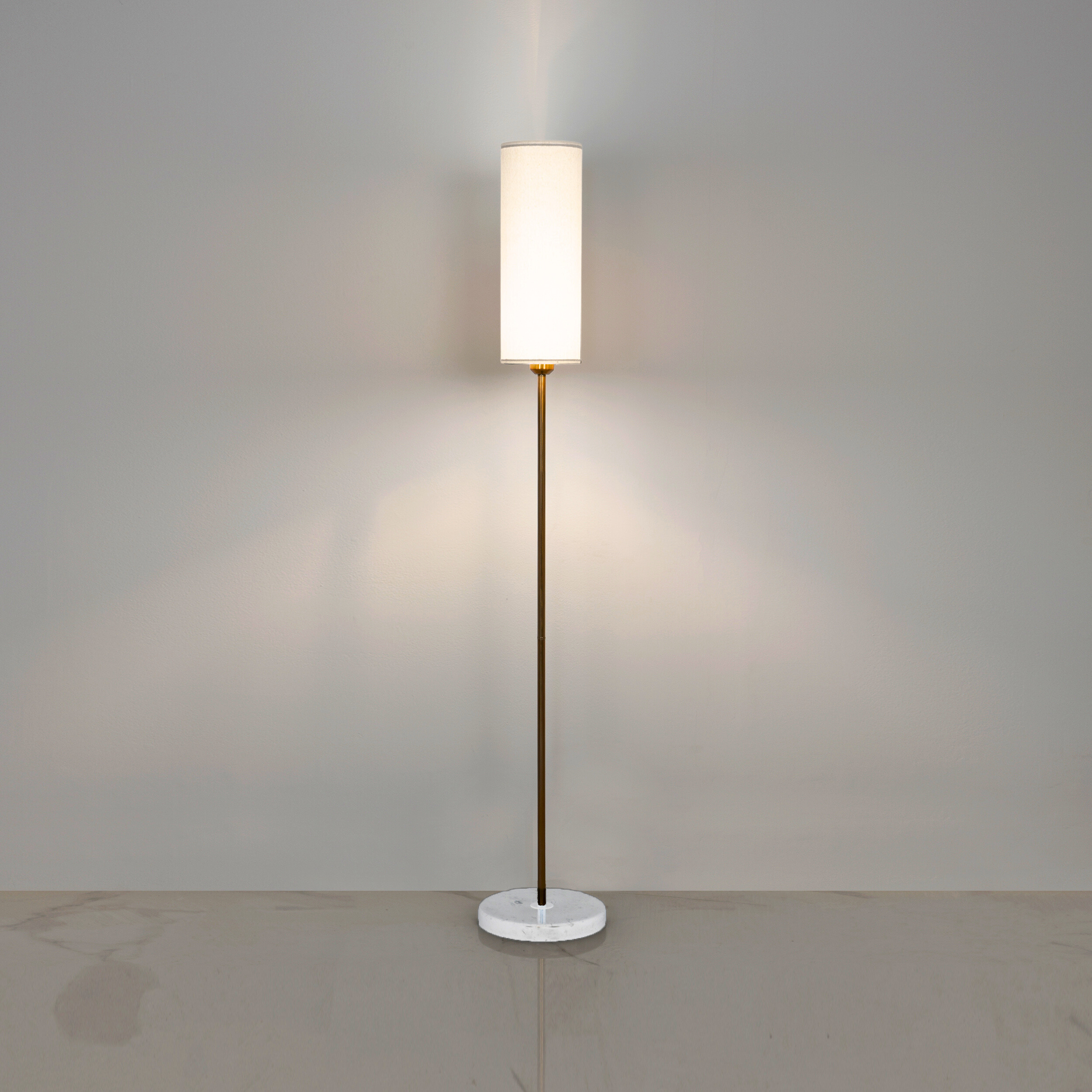 لمبادير ذهبي قاعدة رخام - بيج