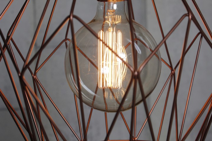 وحدة إضاءة علي شكل جوهرة حجم كبير - روز جولد