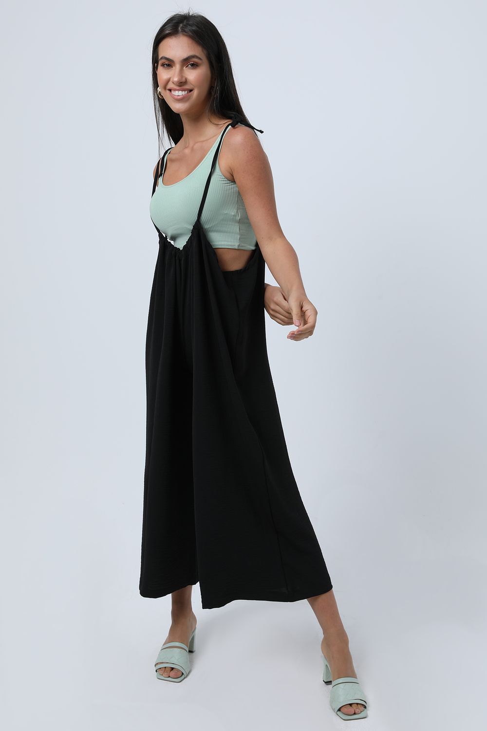 سالوبيت كاجوال بحمالات رفيعة