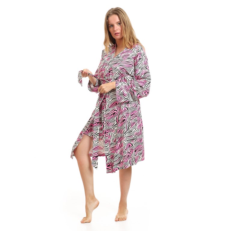 طقم قميص نوم مع روب قصير مخطط