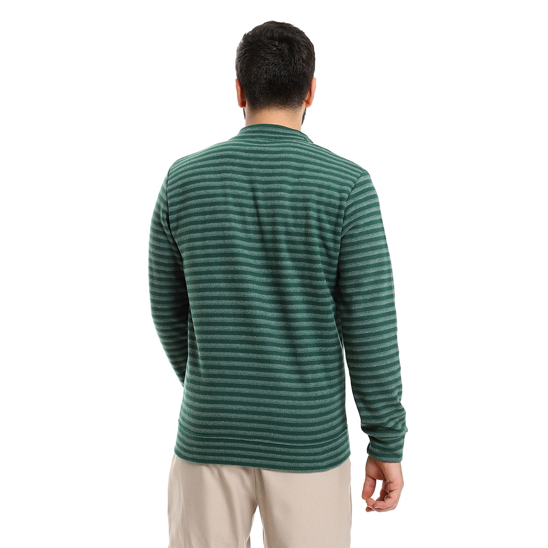 سويت شيرت مخطط بسوستة رجالي