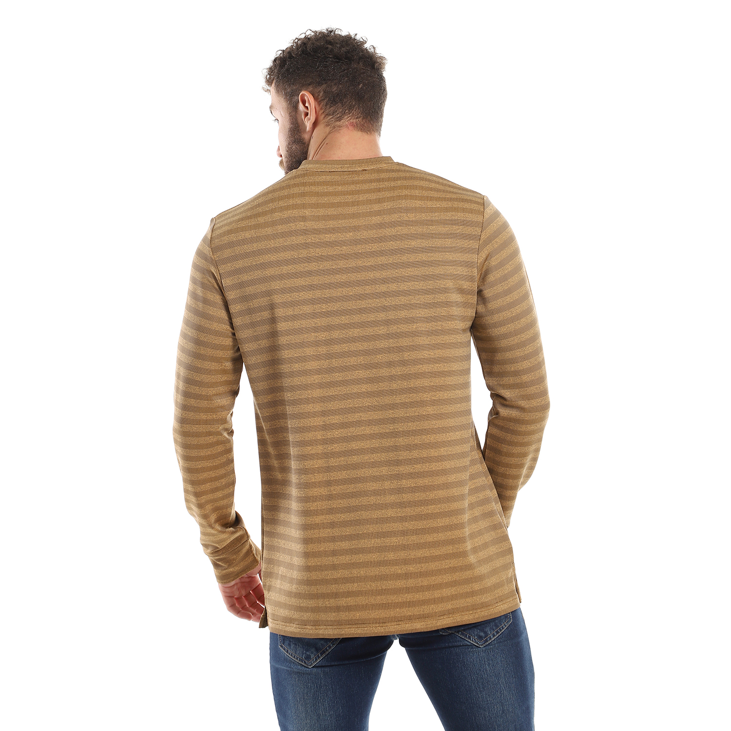 سويت شيرت رقبة حرف V