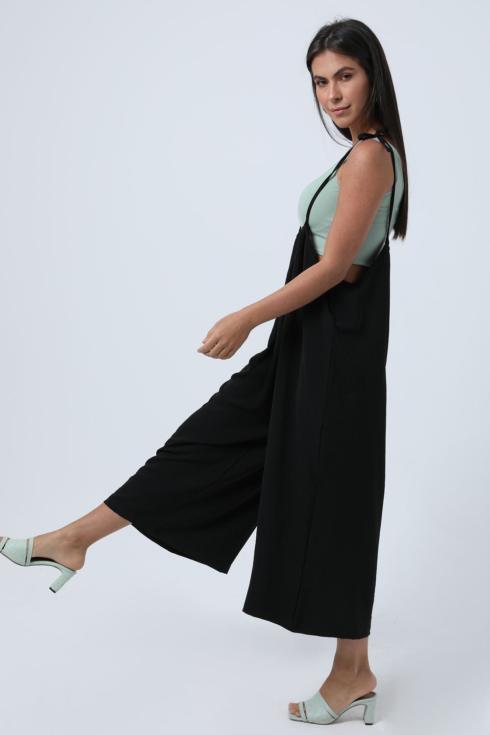 سالوبيت كاجوال بحمالات رفيعة