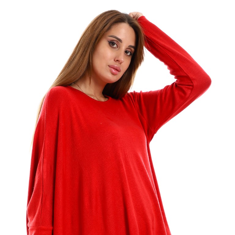 توب واسع مريح بـكم طويل