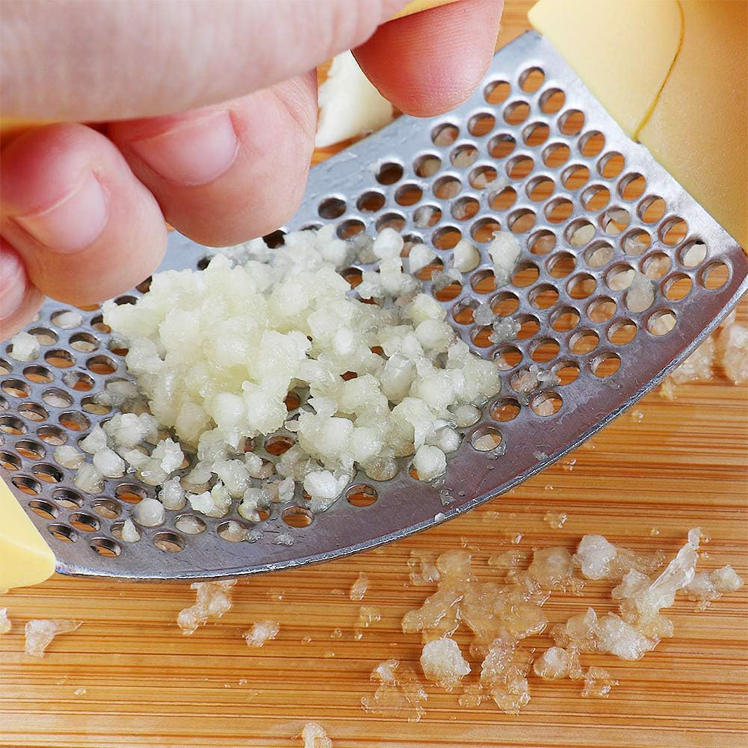 هراسة الثوم والزنجبيل - أسود/فضي