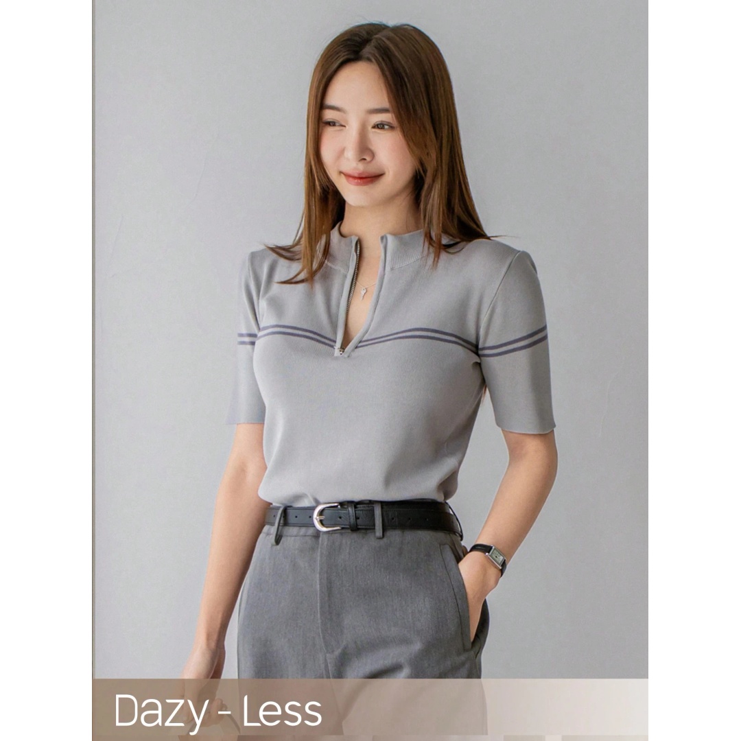 شي ان بلوزة محبوكة بأكمام قصيرة وألوان متناسقة ستايل "الثراء القديم" - رمادي