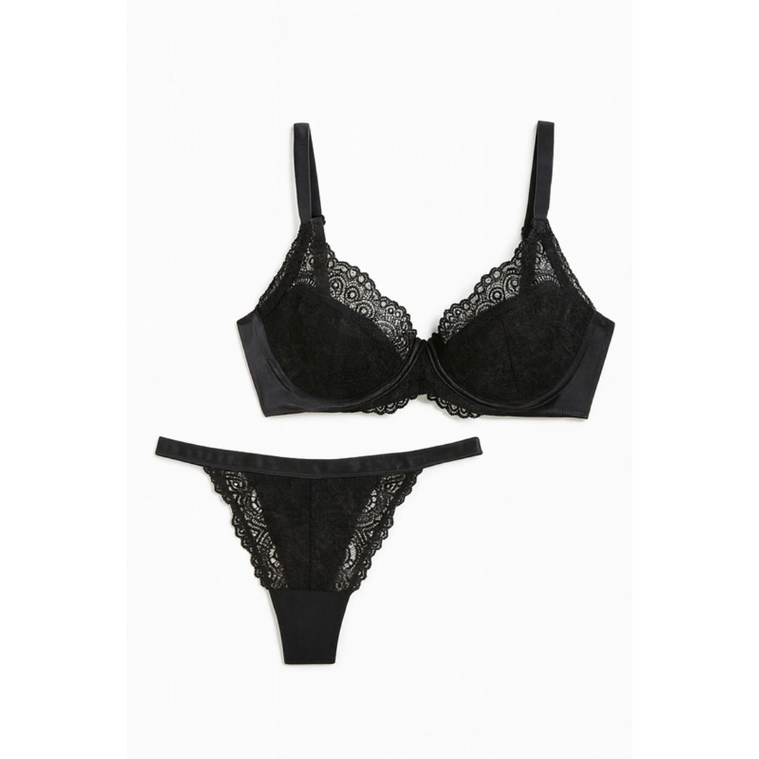 طقم حمالة صدر - مقاس 40E وبانتي - مقاس 12 - أسود