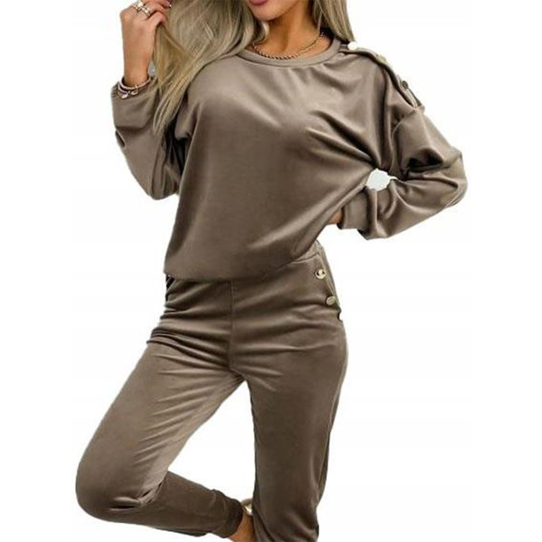 طقم رياضي نسائي من القطيفة - بيج