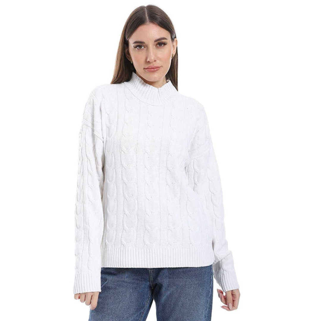 بلوفر صوف نسائي سادة بنصف رقبة - أبيض
