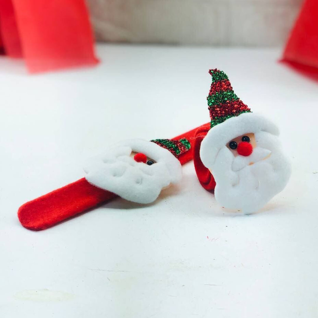 ساعة شكل بابا نويل - أحمر