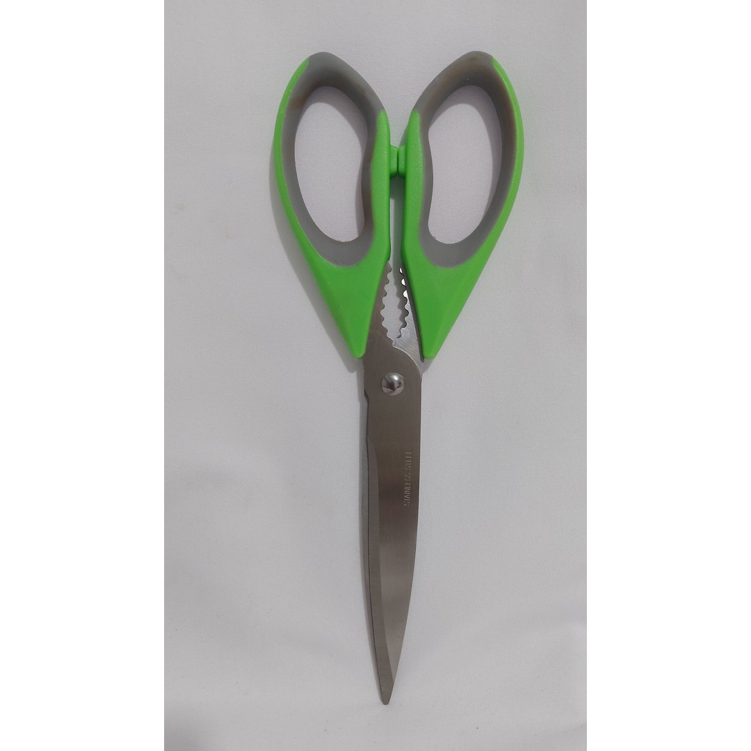 مقص متعدد الأستخدامات - أخضر