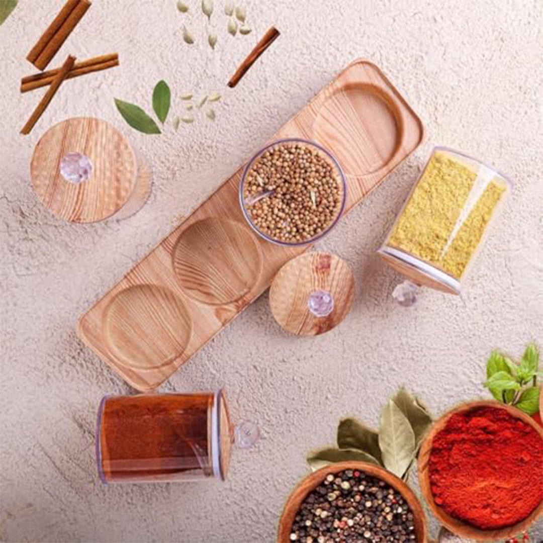 4 برطمانات اكريلك للتوابل - شفاف