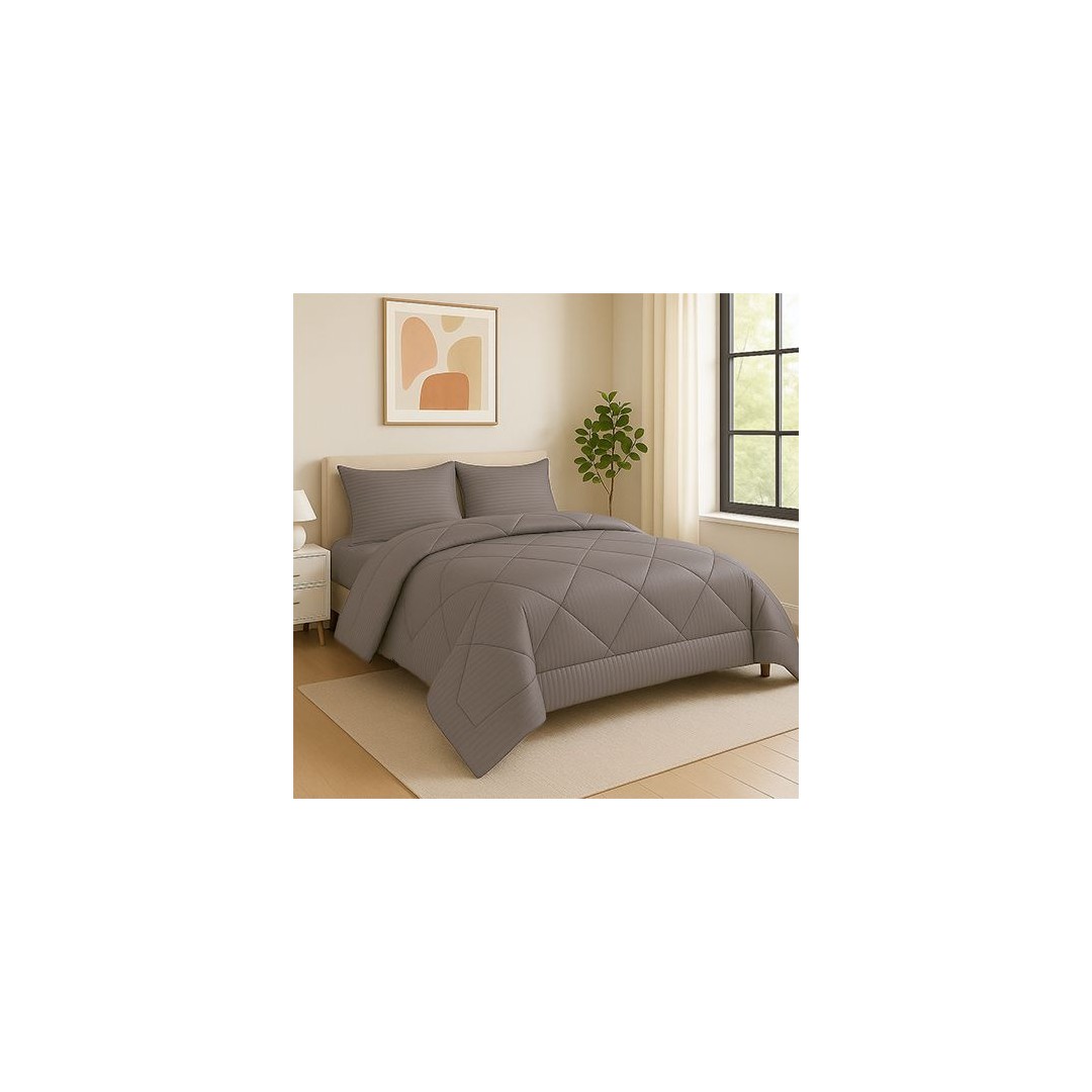 لحاف فندقي شتوي جاكارد سترايبد - 220/235 سم - سيلفر
