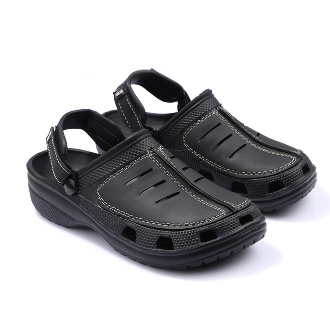 كروكس رجالي مطرز بخياطة نصفين