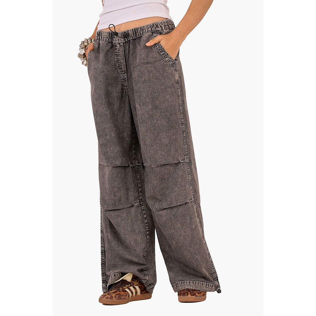 بنطلون جينز مريح برباط حريمي