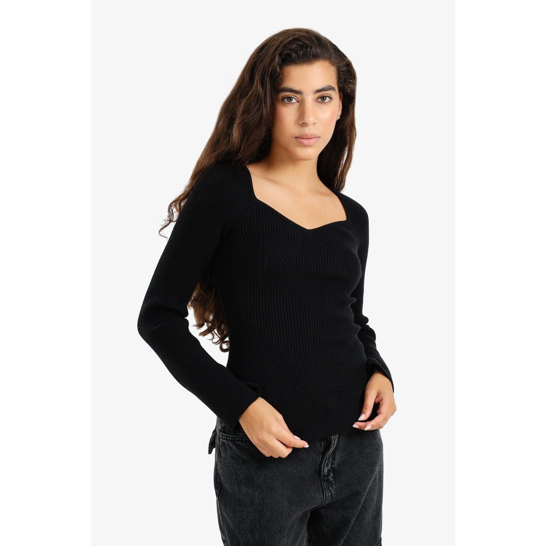 بلوفر صوف برقبة على شكل قلب مضلع - 18178