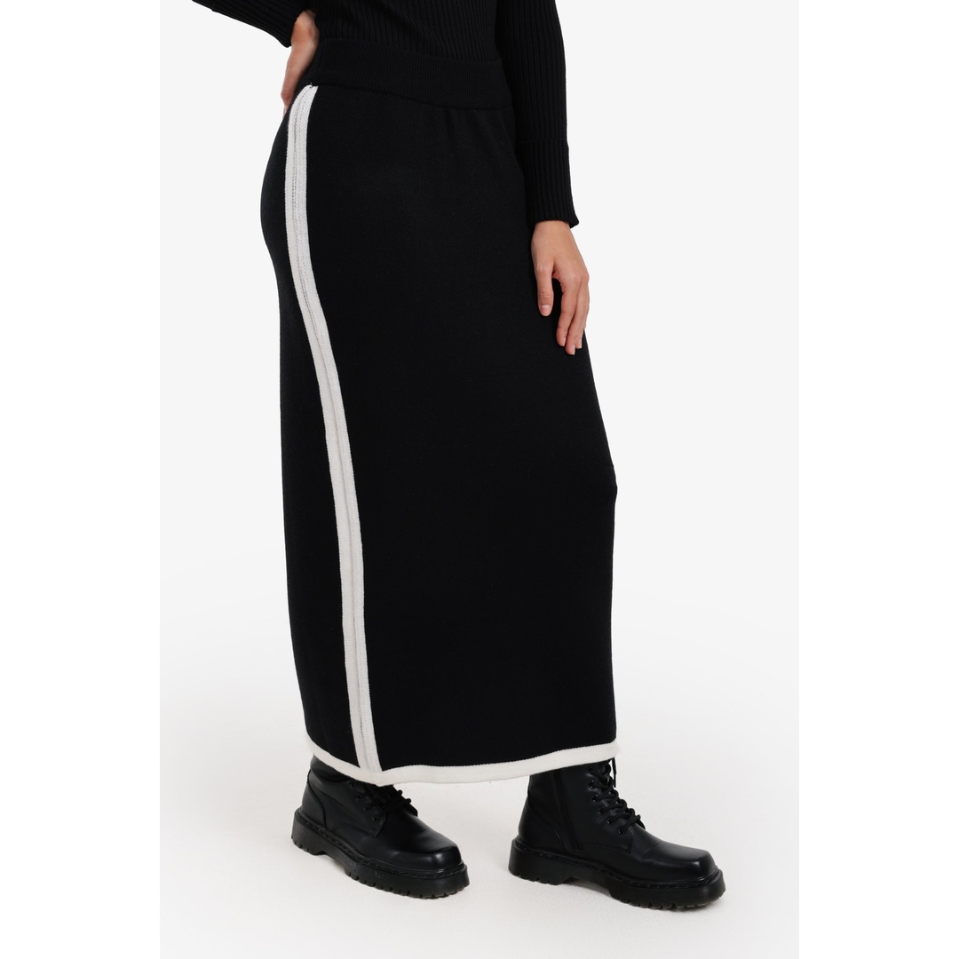 جيبة ضيقة مخططة بلون مغاير - أسود - 18223