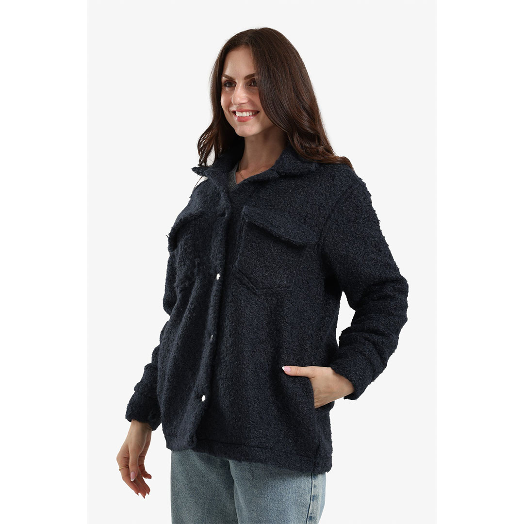 قميص مع جيوب على الصدر حريمي