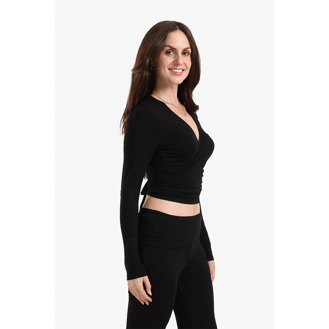 توب قصير ملفوفة برباط خلفي حريمي