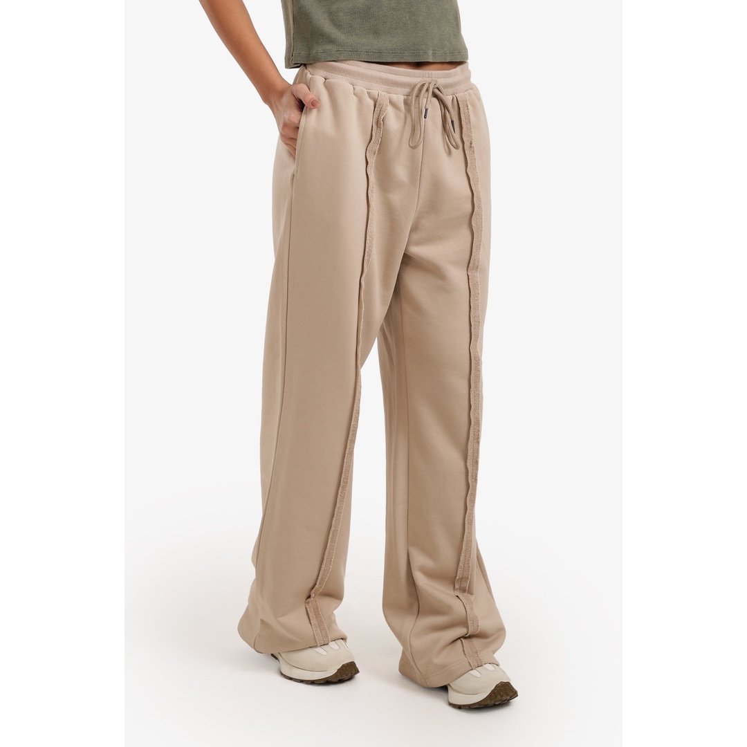 بنطلون رياضي مريح بخصر برباط - 18359