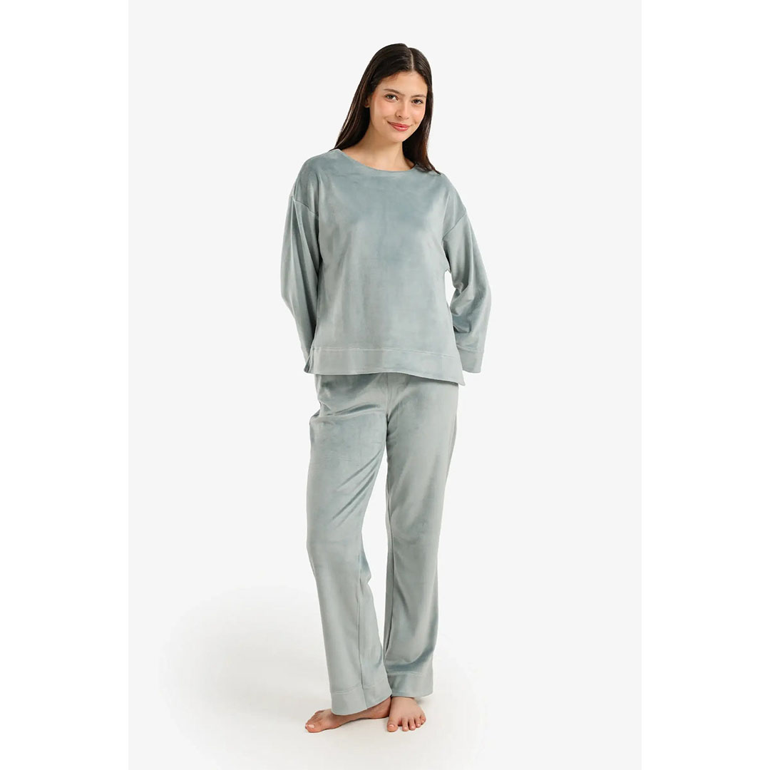 طقم بيجامة قطيفة بأكمام طويلة حريمي 58193