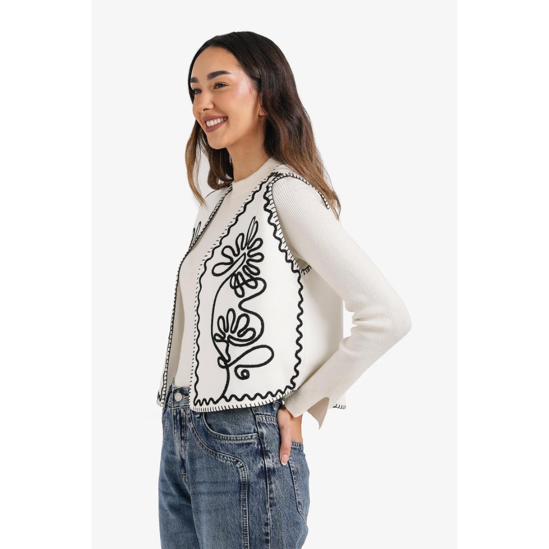 فيست بدون كم مفتوح مطرز - أبيض- 58497