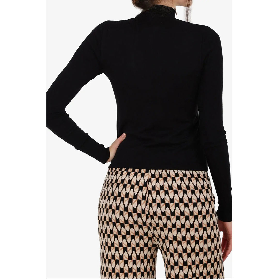 بلوزة رفيعة برقبة مرتفعة حريمي 57509