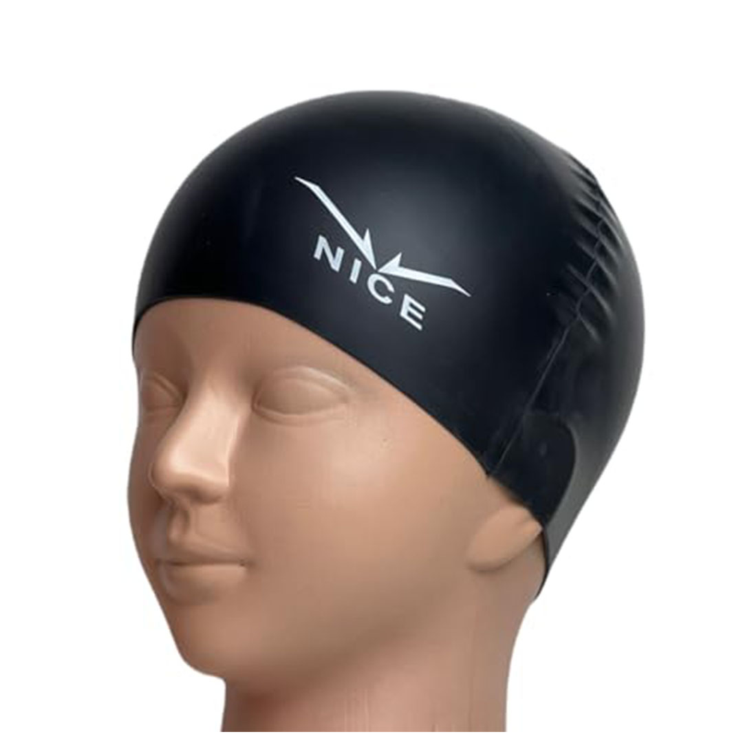 أسود