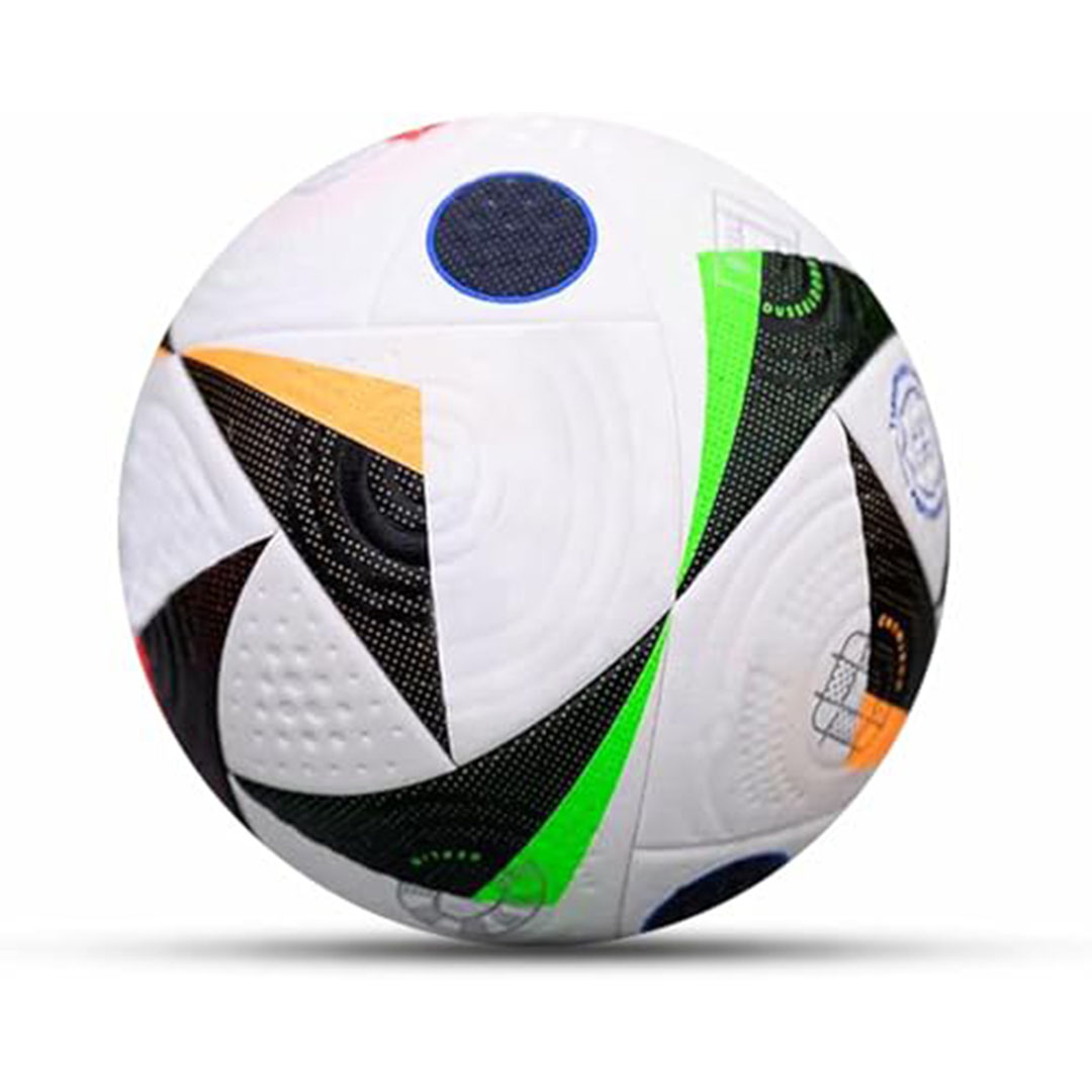 كرة قدم بشعار ويفا مقاس 5