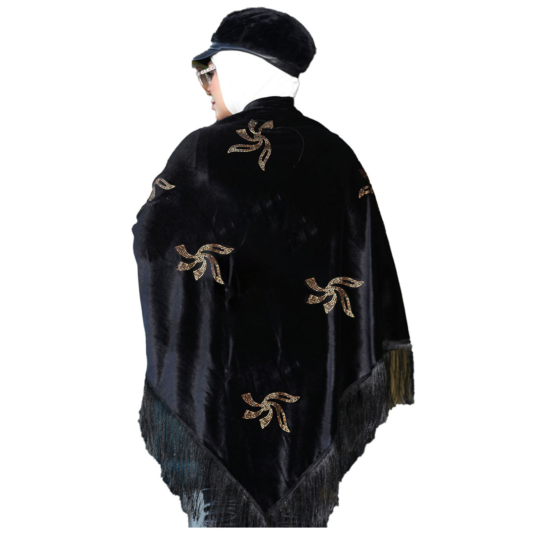 شال بتطريز مراوح  قطيفه - أسود