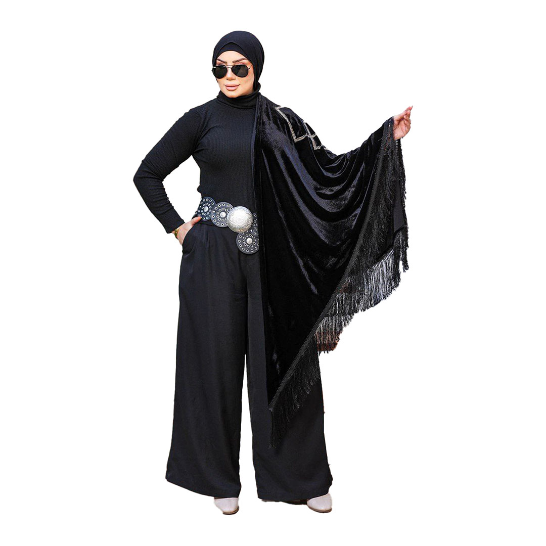 شال بتطريز شكل مربعات قطيفه - أسود