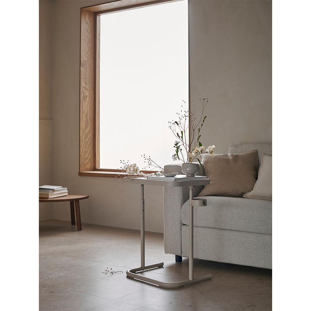 حامل لاب توب BJÖRKÅSEN من ايكيا - بيج