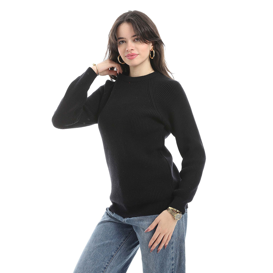 بلوفر صوف حريمي برقبة دائرية