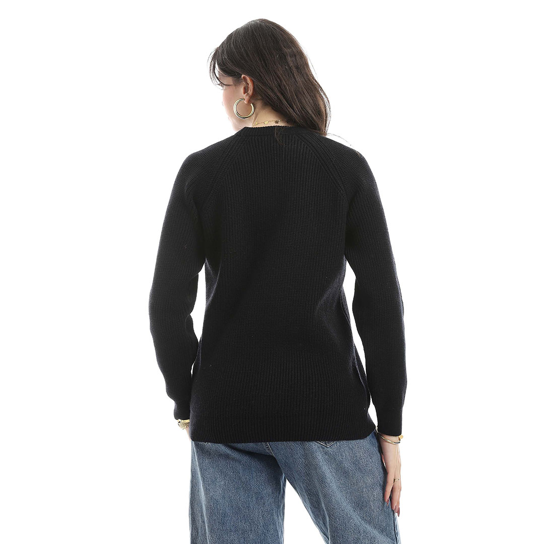 بلوفر صوف حريمي برقبة دائرية