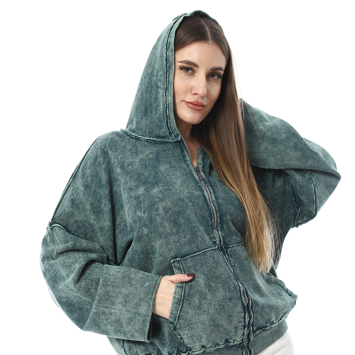 سويت شيرت بسوستة حريمي - زيتي - B14