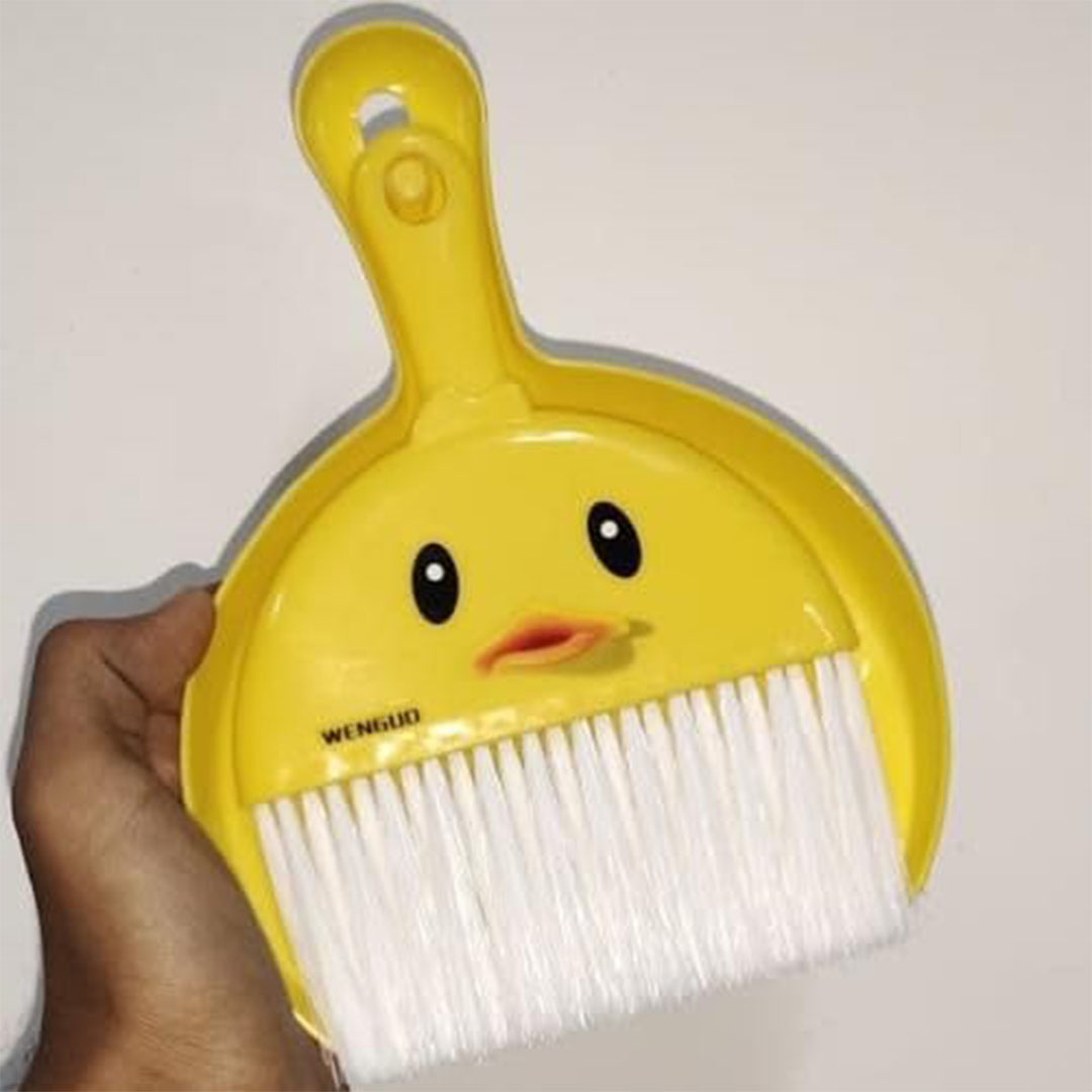 جاروف يدوي شكل كتكوت - أصفر