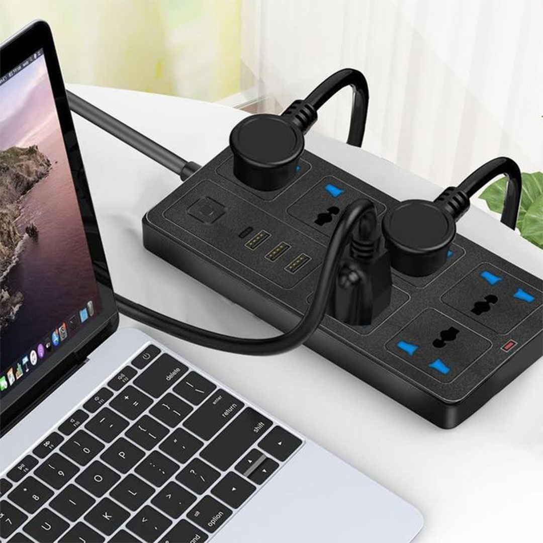 مشترك كهرباء - 6 مخرج كهرباء + 3 يو اس بي + 1 تايب سي - أسود